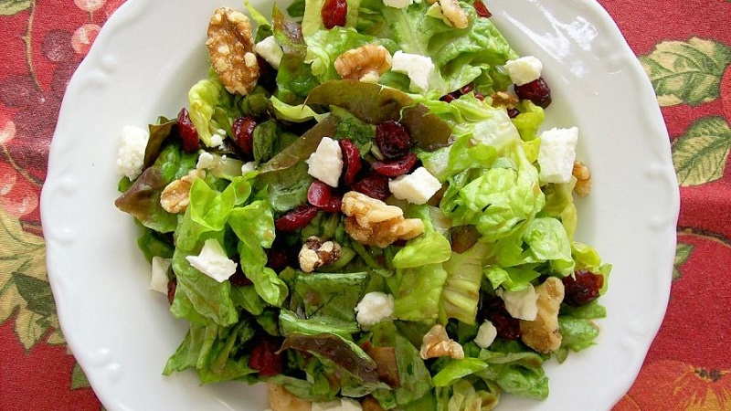 Ensalada de lechuga, Queso Feta y Nueces - Recetas Judias