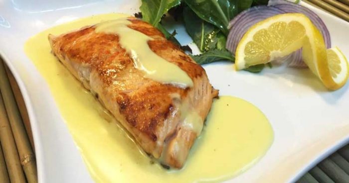 Salmón en salsa de Limón y Vino Blanco - Recetas Judias